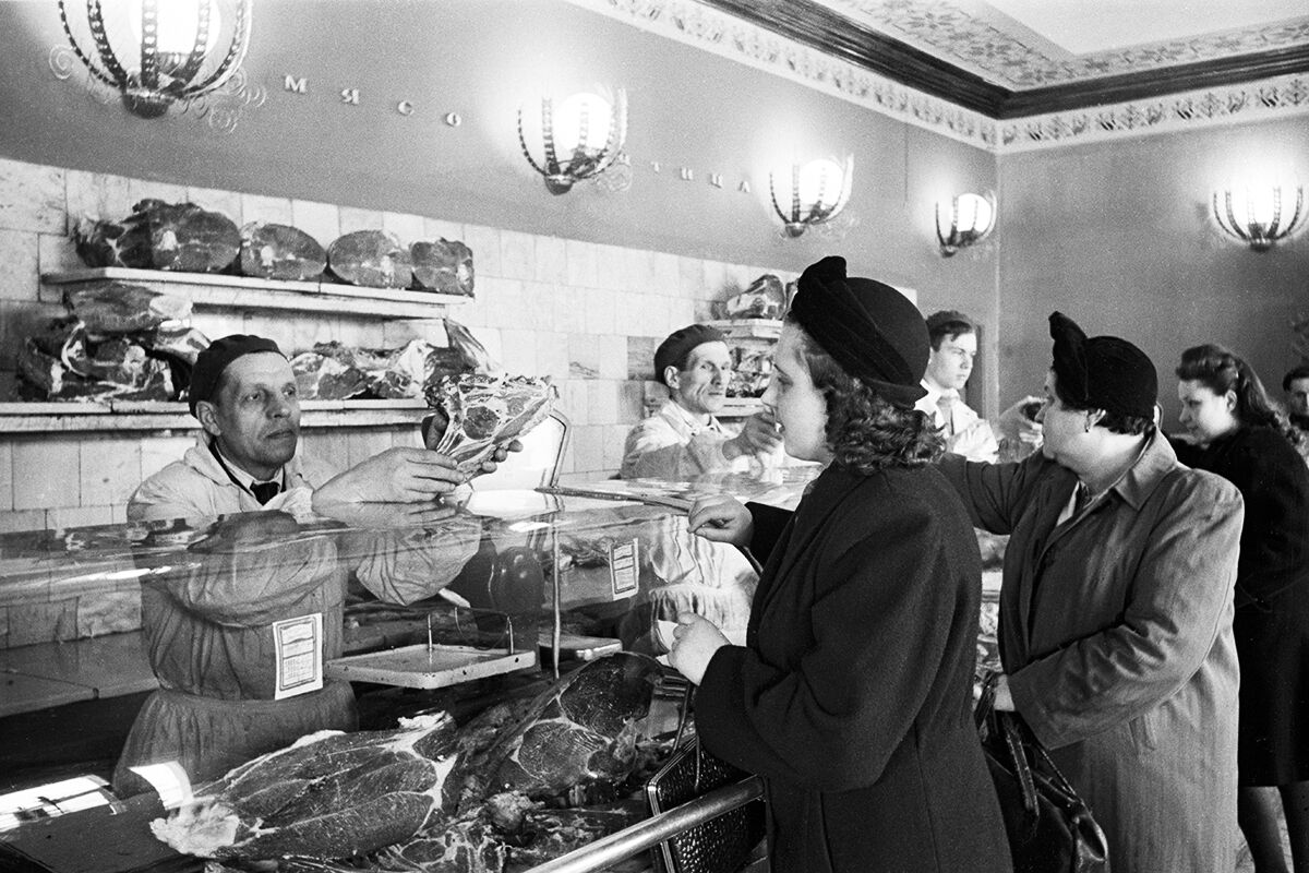1958 год. Гастроном в здании гостиницы «Украина»