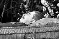«Он переиграл сам себя» 70 лет назад умер Сталин. Как его смерть изменила СССР?