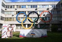 МОК отстранил Олимпийский комитет России. Как на это отреагировали в стране? 