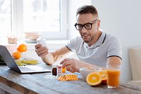 Что такое биохакинг простыми словами? Как он работает и насколько безопасен