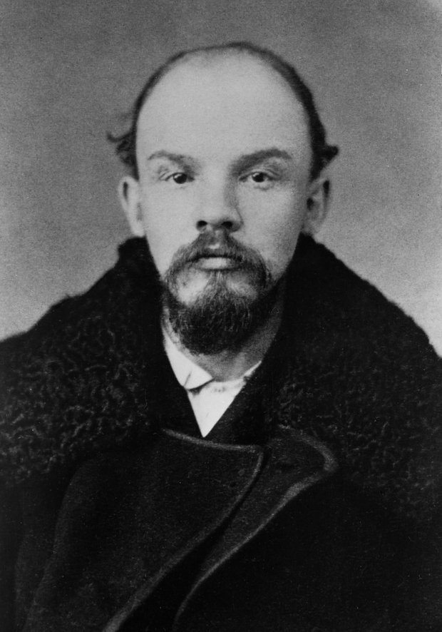 Фотокарточка Владимира Ульянова (Ленина), арестованного в ночь с 8 на 9 декабря 1895 года по делу петербургского «Союза борьбы за освобождение рабочего класса»