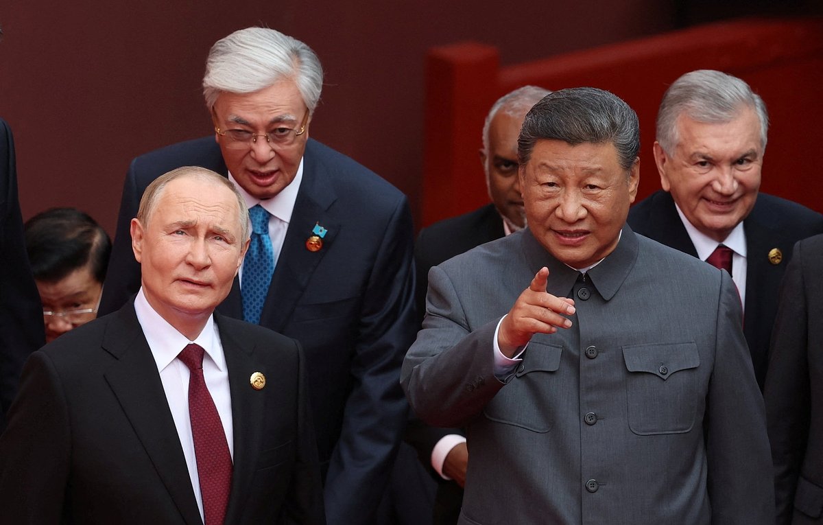 Президент России Владимир Путин, президент Казахстана Касым-Жомарт Токаев, председатель КНР Си Цзиньпин, президент Узбекистана Шавкат Мирзиеев на параде, посвященном 80-летию окончания Второй мировой войны. Пекин, КНР, 3 сентября 2025 года