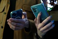 Песков дал совет россиянам с iPhone 
