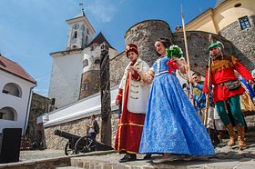 Историческая реконструкция свадьбы предводителя венгерских повстанцев XVII века в Мукачево, Закарпатская область
