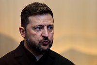 «Извлекает выгоду из войны». Возможность достичь мира на Украине при Зеленском оценили 