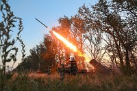 Россия атаковала несколько регионов Украины и отрезает ВСУ от снабжения. Под удар попали оружейные предприятия 